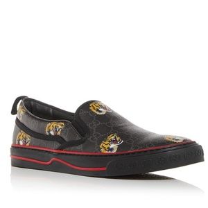 Gucci
Men's Tennis 1977 Tiger Print Slip On Sneakers